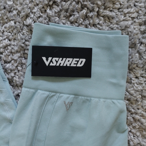 VSHRED Workout Set - Picture 5 of 11